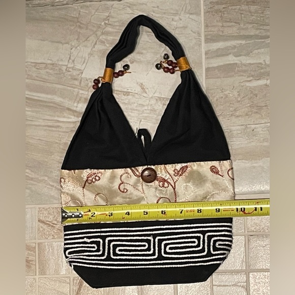 Eclectic light weight cloth purse. - Picture 3 of 3